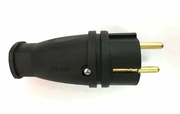 Вилка штепсельная В16-001 IP44 цвет